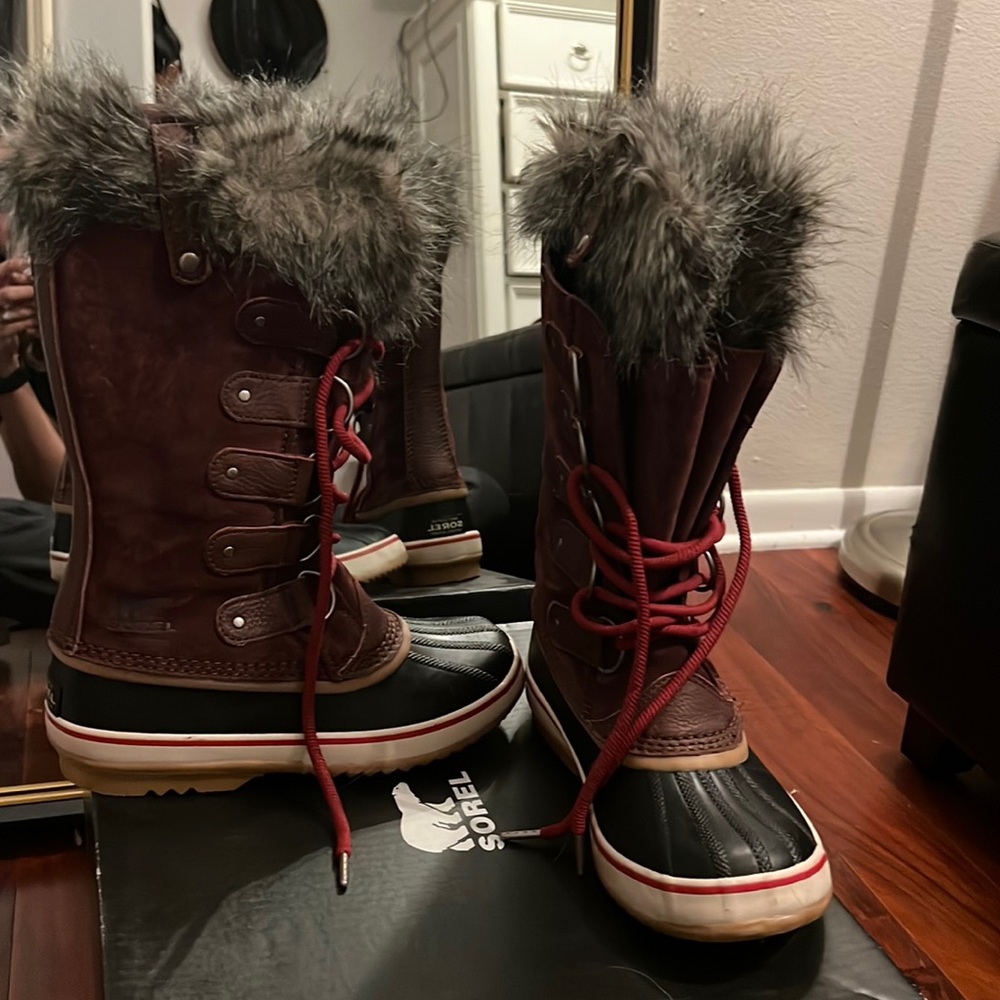 Sorel Joan of Artic Boots size 8
